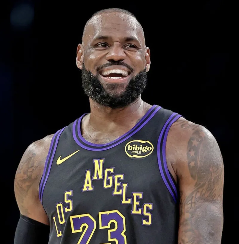 华体会网页版-Stat Defender：詹姆斯1229胜超越贾巴尔，登顶历史胜场榜